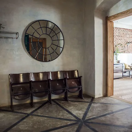 Szálloda The Emerald