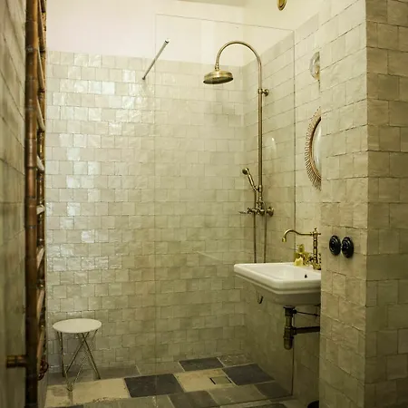 The Emerald Apartman Prága